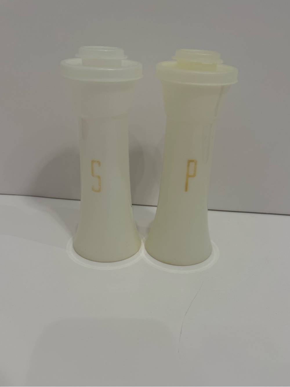 Vintage Tupperware White Salt & Pepper Shakers Kitchen